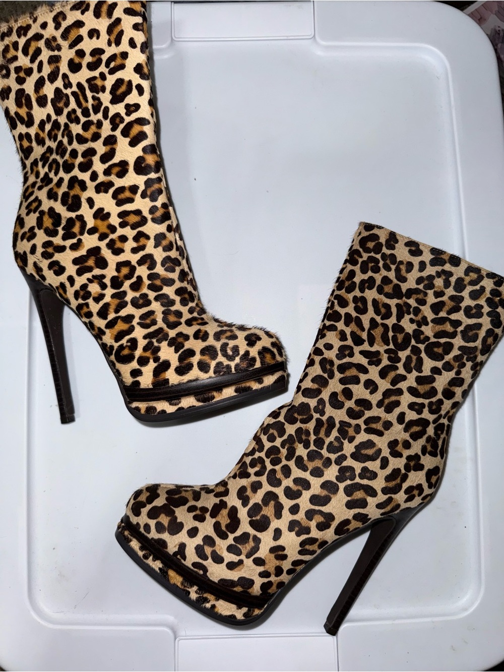 Kelsi Dagger Carlotta Cheetah Print Calf Hair Platform Boots Size 7M